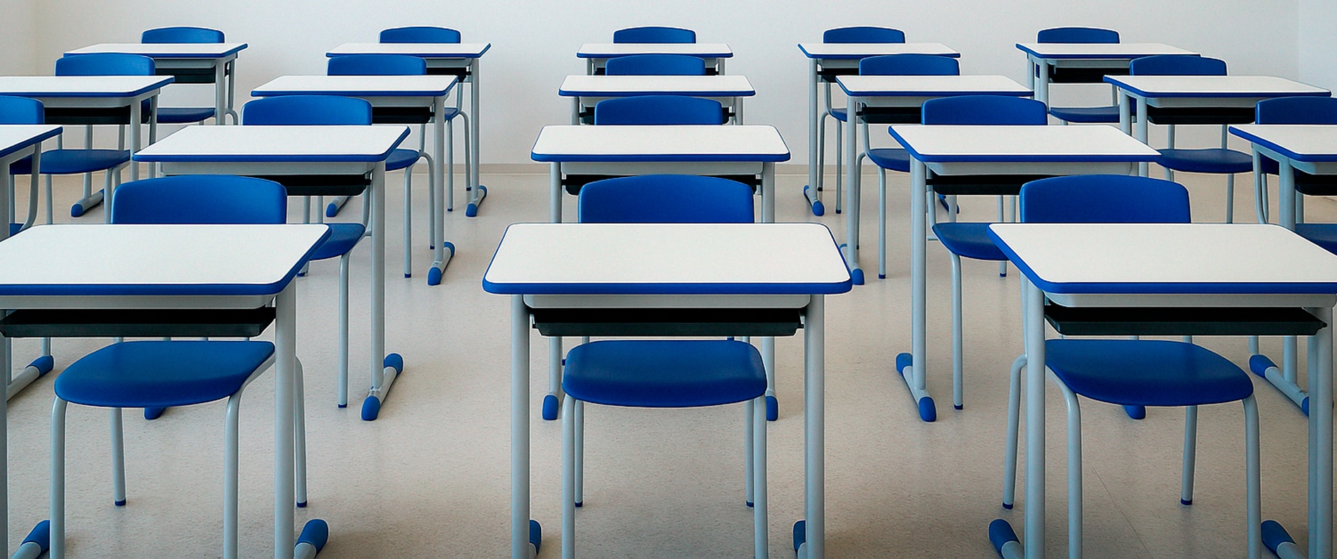 Cadeiras e mesas para laboratórios e bibliotecas